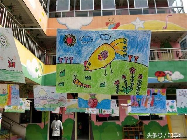 智慧星幼儿园在园开展 幼儿创意手工绘画作品展
