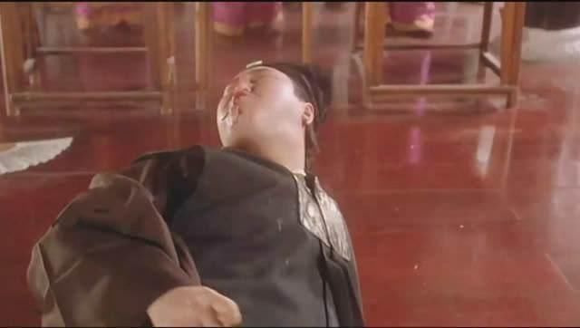 周星驰扮演唐伯虎和对穿肠对对子,星爷的对子明显有问题!