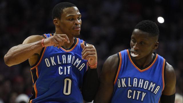 雷霆打勇士16赛季 t01c0a59a775408b3e8.jpg?size=640x360