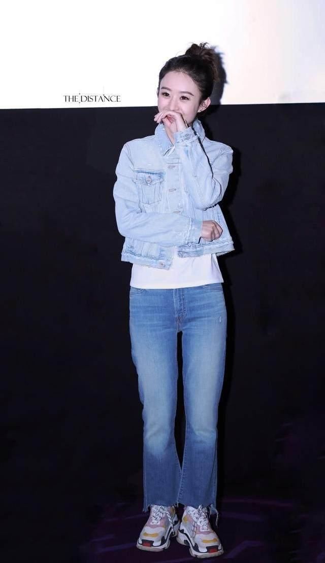 女星到底有多瘦?赵丽颖腰比头细,杨幂超小的裤子都穿不满!