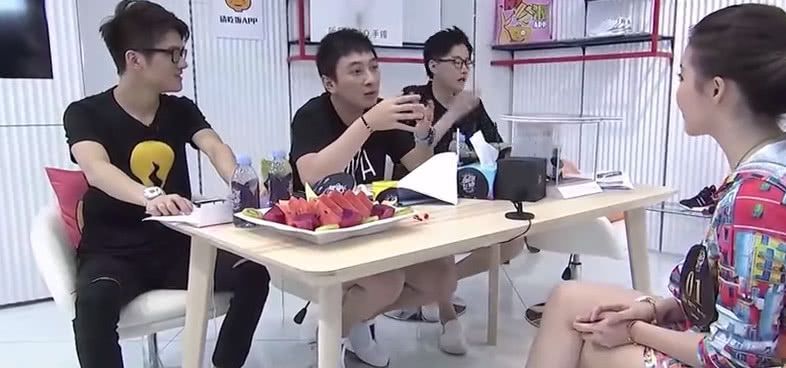 女孩拍马屁王思聪义正女生:我不算a女孩言辞生只是身高米1图片7图片