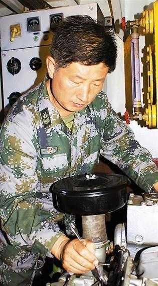 初中毕业生当兵在前途的初中v初中的里歪风邪气部队300字图片
