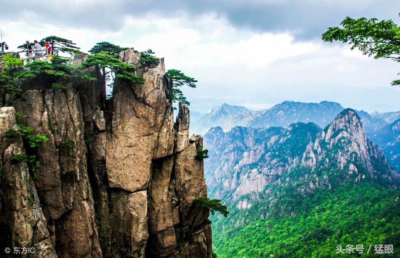 它是当地的旅游标志,是中国十大风景名胜唯一的山岳风光