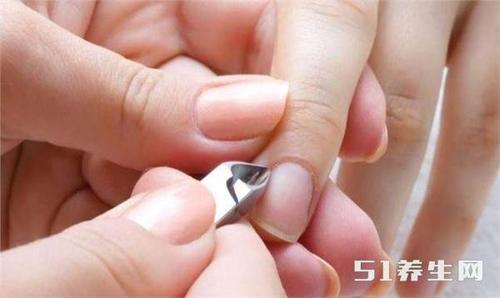 看看指甲上的月牙,就能知道健康,聪明的人,会看指甲养生