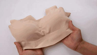 美胸已经不能满足了,心机girl们开始注重舒适性感美背