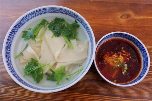 青川美食杨凌蘸美食:水面论根卖,汤、面要分开木鱼镇面条陕西图片