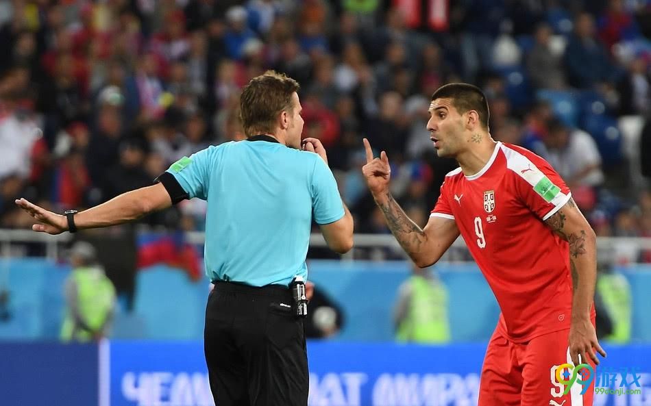 如果米特罗维奇被侵犯,本应给是塞尔维亚获得点球,但布吕希却坚决拒绝