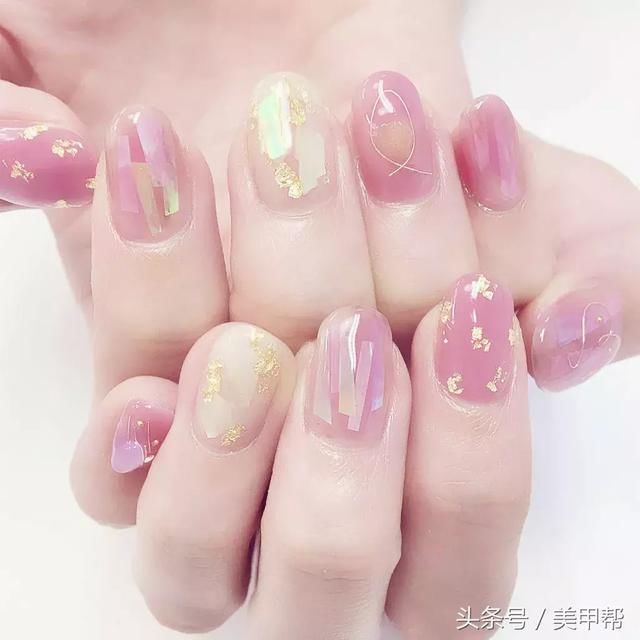 3月份最火爆的美甲图!太适合春天了!