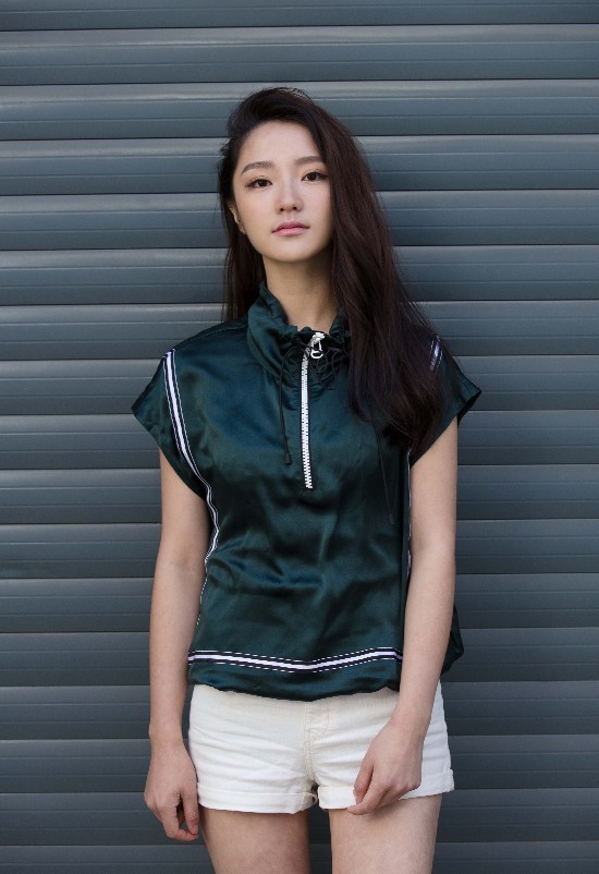 肖燕女演员图片