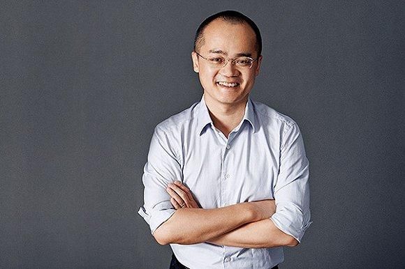 Pin Duoduo的老板Huang Zheng和淘宝网的CEO Jiang Fan进行了斗争，而美团的Wang Xin