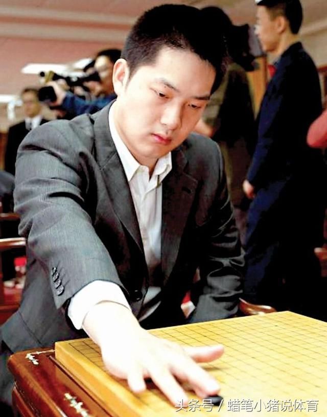 42岁常昊与50岁妻子近况!丈夫越发潇洒,妻子却有些衰老了