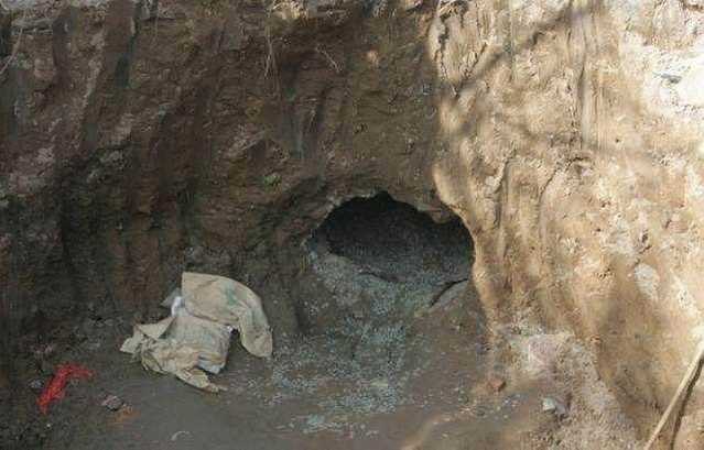 自家小院挖出地窖,这辈子没有见过这么多古钱币!