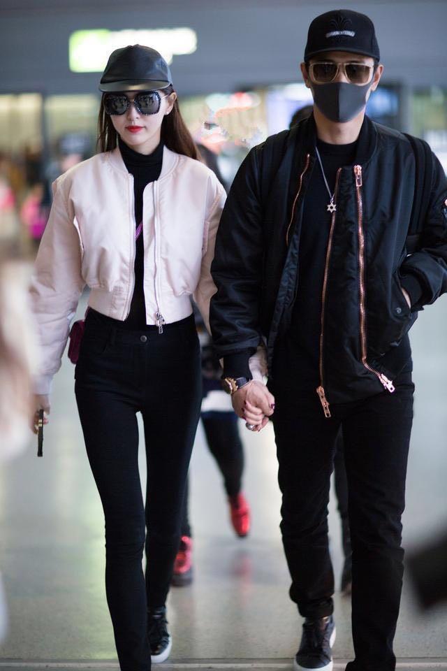 姚晨内裤外穿,唐嫣脚踩卫生巾,杨幂斜跨药箱,网友:都是什么鬼!