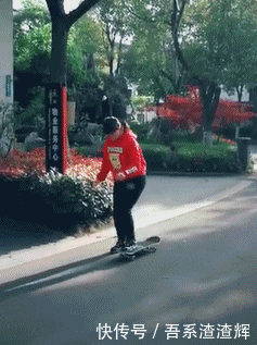 8,大姐,你这滑板技术,真的要多加练习啊