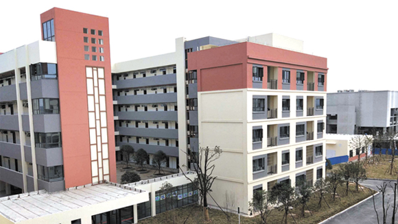 龙泉中学南校将迎来新生入学