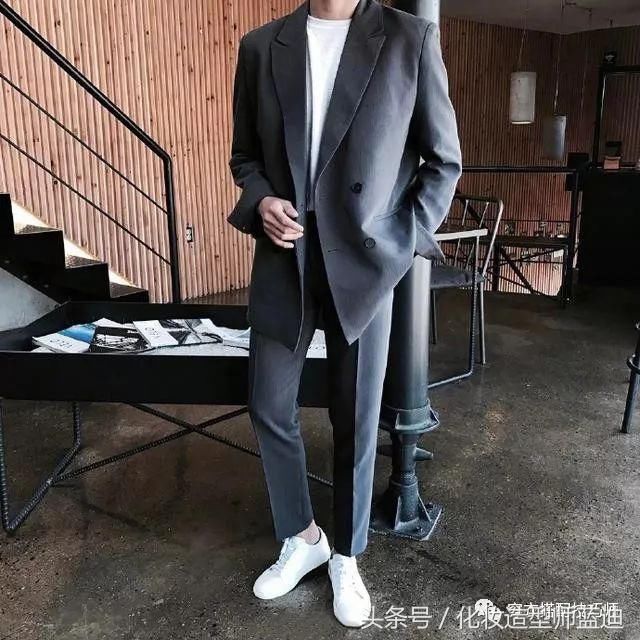服装搭配:11套春季男生穿衣搭配图片,适合20 职场搭配