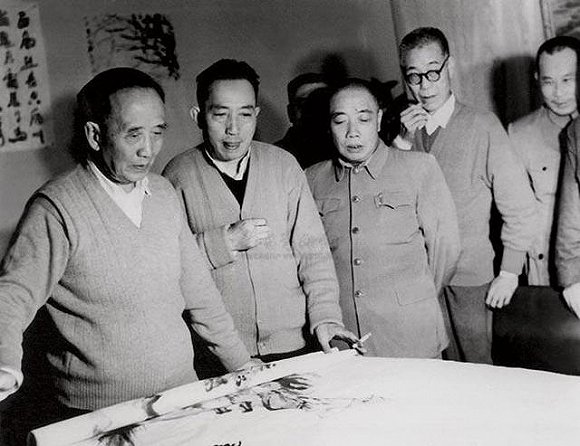 傅抱石与郭沫若,潘天寿等在杭州