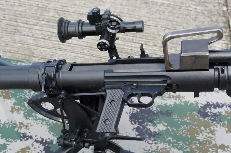 解放军自动榴弹发射器上高原投射钢雨