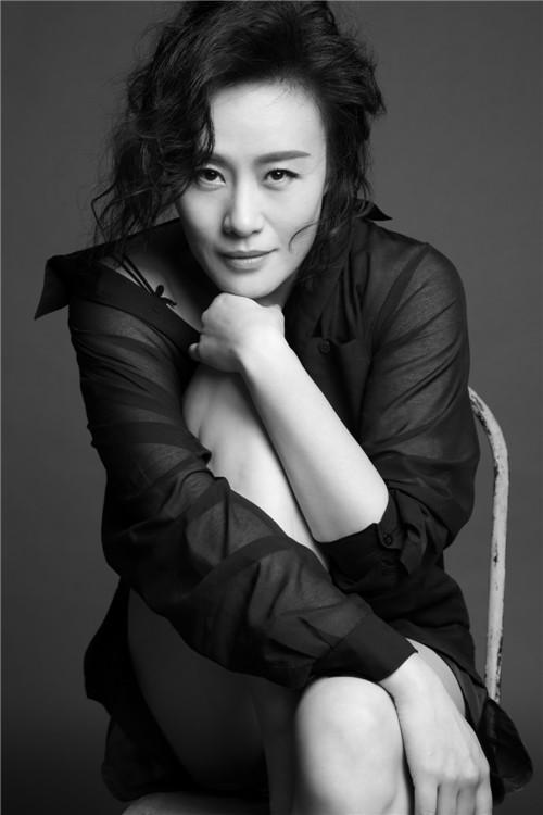 邬君梅《如懿传》掌控后宫 甄嬛一张剧照都是戏
