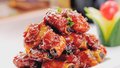 邓亚萍制作元宝馄饨