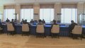 殷勇会见英国渣打集团主席