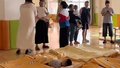幼儿园小孩哥放学了还在睡觉