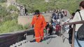 八达岭长城上 “美容师”守护长城之美