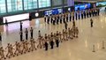 山西女民兵受阅后返晋 飒爽英姿引众人赞叹