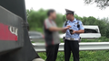 司机在北京交警眼皮子底下安装车牌， 被扣19分后心态崩了！