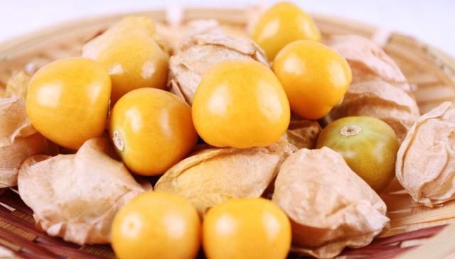 秋季咽喉肿痛晚上当零食吃几颗,治咳嗽,咽喉不