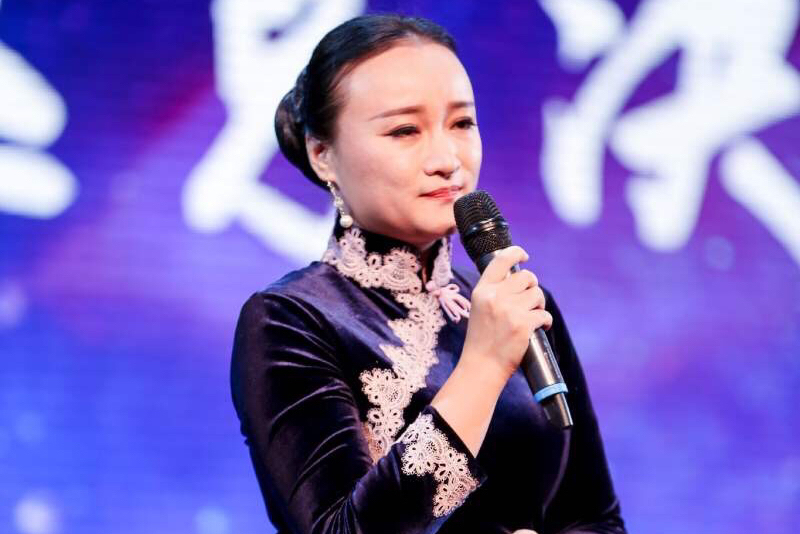 2届环球夫人大赛北京赛区总决赛三胞胎妈妈荣