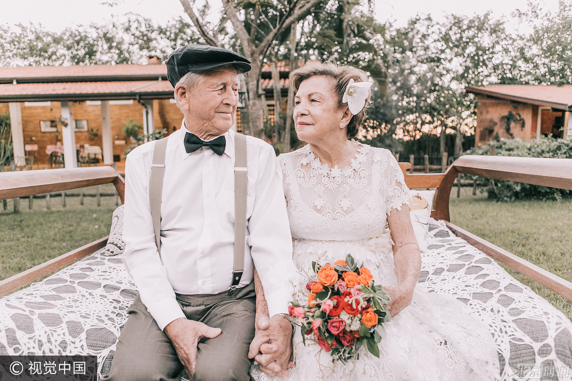 夫妇结婚60年补拍婚纱照 这才是嫁给爱情的样子 夫妇结婚60年补拍婚纱照 这才是嫁给爱情的样子