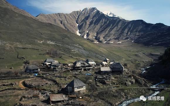 当时独立的格鲁吉亚王国在其编年史书和对外文书上记载了奥塞梯人的