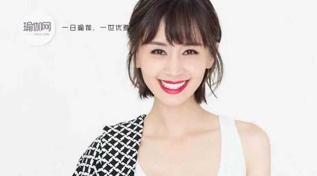 王子文练瑜伽上瘾当瑜伽教练?1米6练出了2米