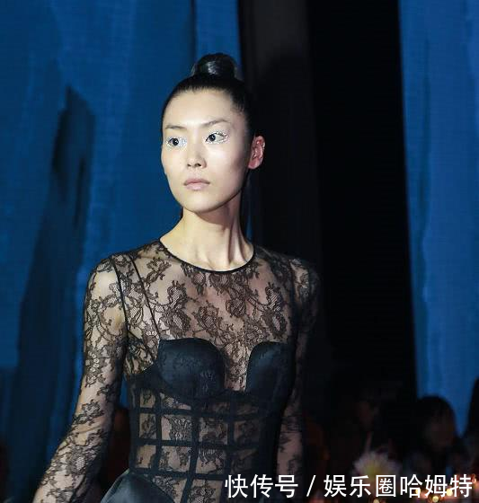 澳门时尚周范冰冰牙好黑笑起来像巫婆,刘雯胸