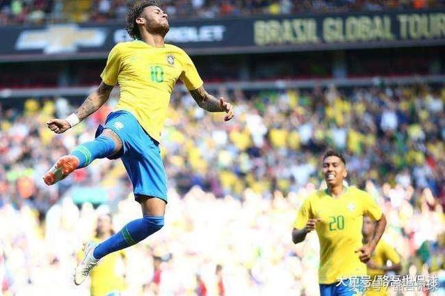 国家队进球数排名:C罗高居第三,梅西勉强入围