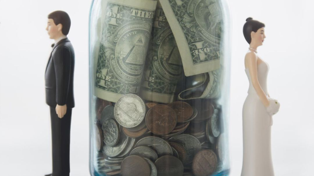 山西首富旗下公司现天价离婚案：“分手费”近4.7亿去年预亏超10亿