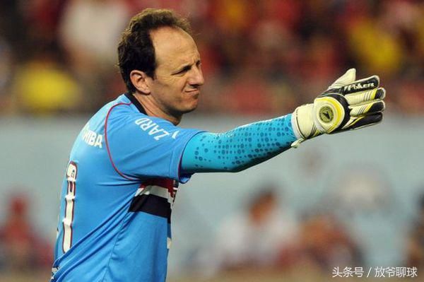 盘点南美足坛传奇守门员:南美三大疯子,一人职
