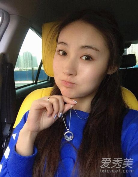 被醉汉捅死的90后女艺人是谁 腿腿刘洁个人资料