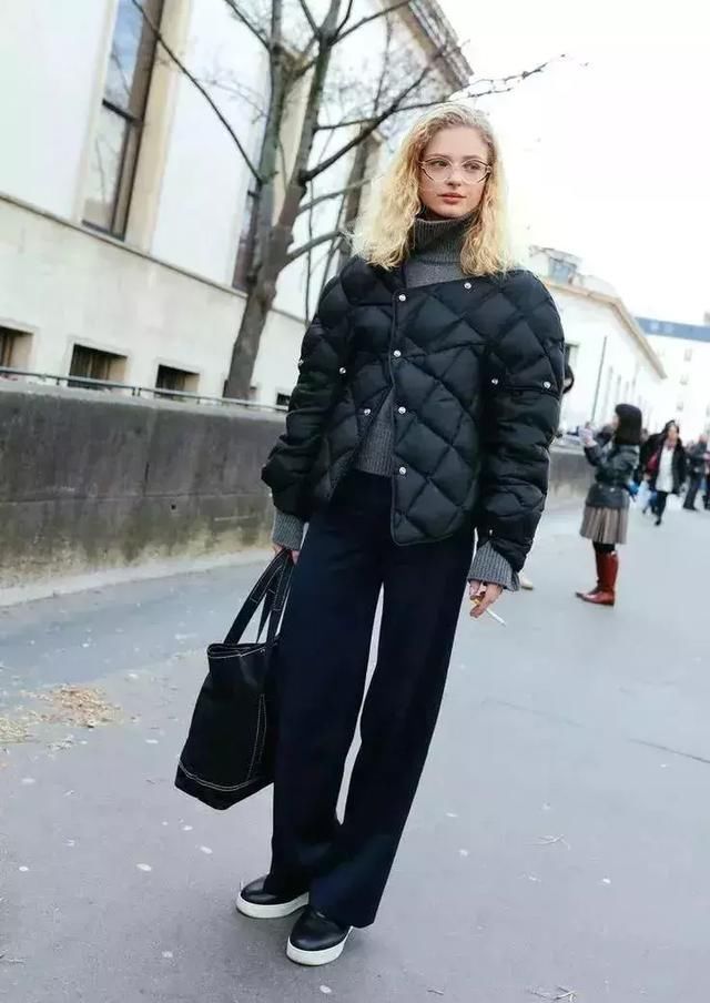 羽绒服配什么鞋子好看男生 羽绒服配什么鞋子好看