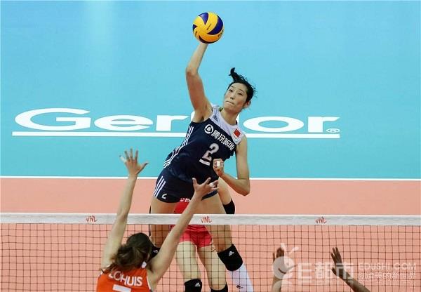 朱婷36分创纪录 朱女王逆天女排世联总决赛36