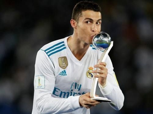 足球早报:C罗进球助皇马卫冕世俱杯 曼城4-1热