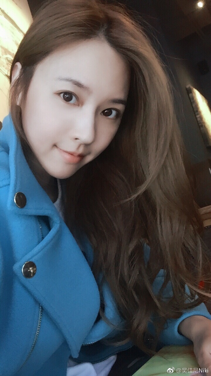 吴佳尼不受马景涛影响 离婚前三天仍大秀好身材 吴佳尼不受马景涛影响 离婚前三天仍大秀好身材