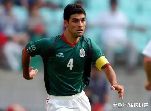 世界杯又一历史时刻:墨西哥队长创造新纪录,他