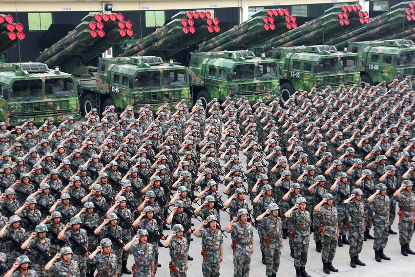 中国适当放宽个别征兵条件，可能会为军队吸纳更多有用的人才。