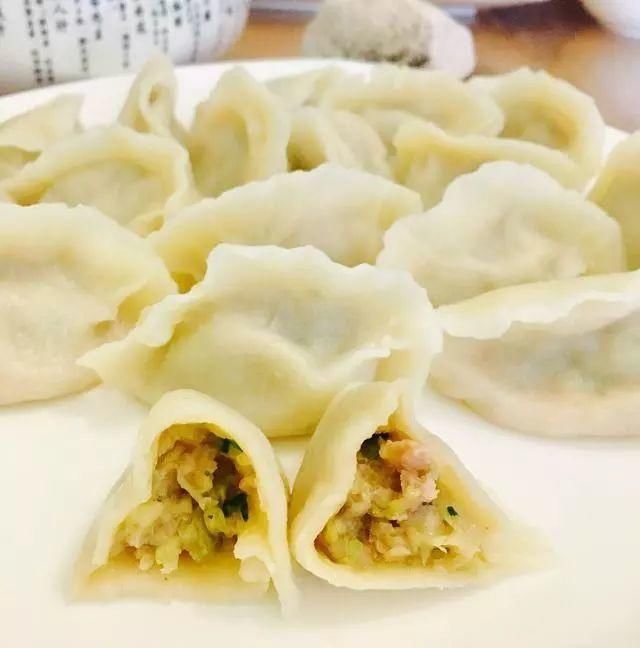 猪肉白菜饺子馅儿怎样调才好吃?猪肉白菜水饺