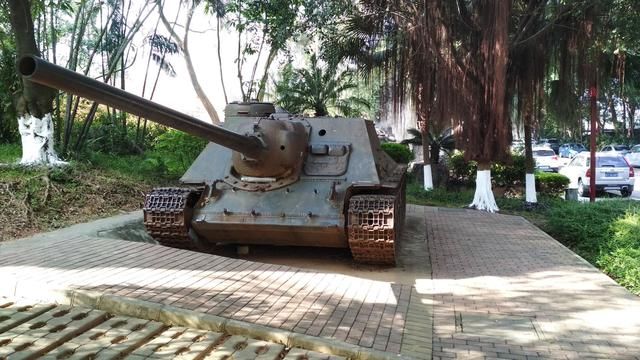 几十年后的su-100坦克歼击车会变成怎么样?-北