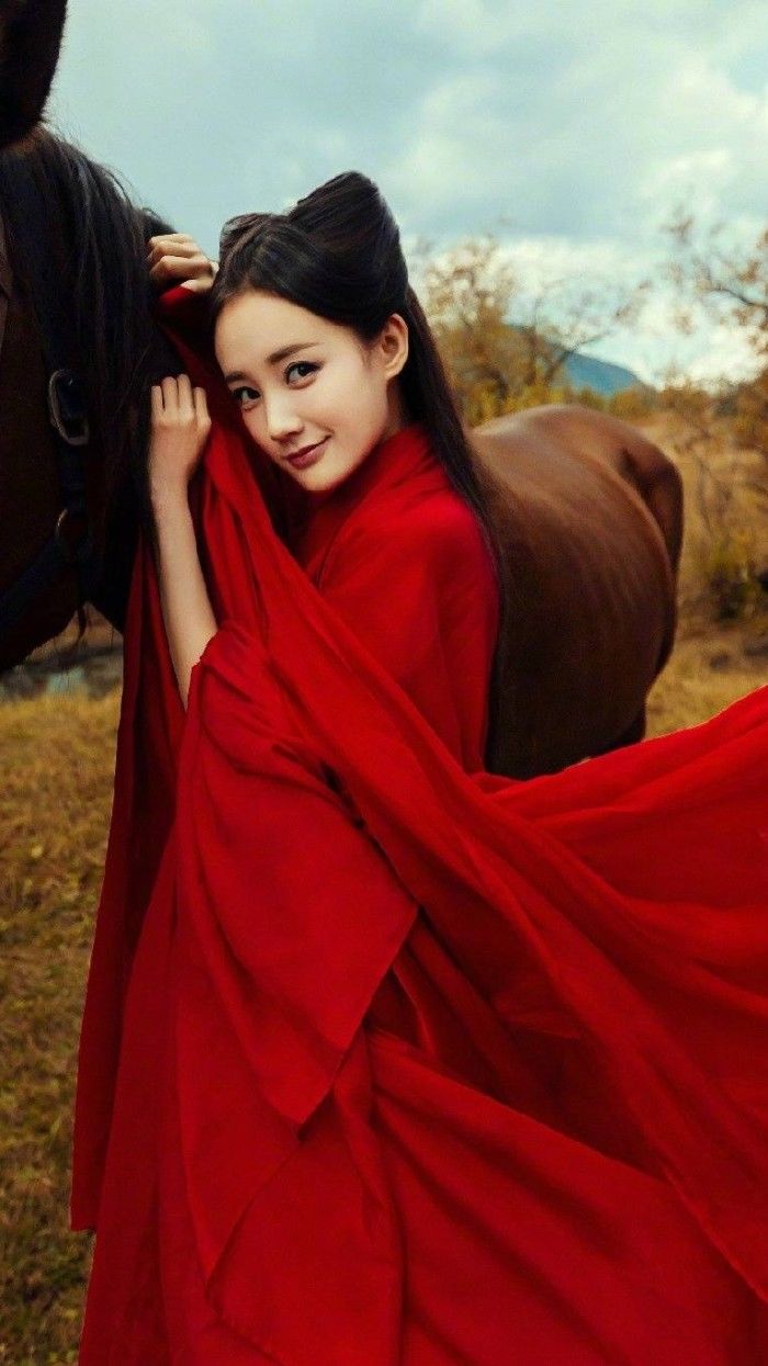 红衣古装美人,李沁 张馨予刘亦菲 美艳动人 你最