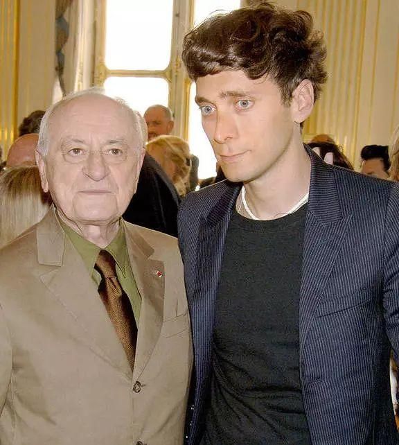 OK!FASHION|以爱之名而存在的圣罗兰博物馆