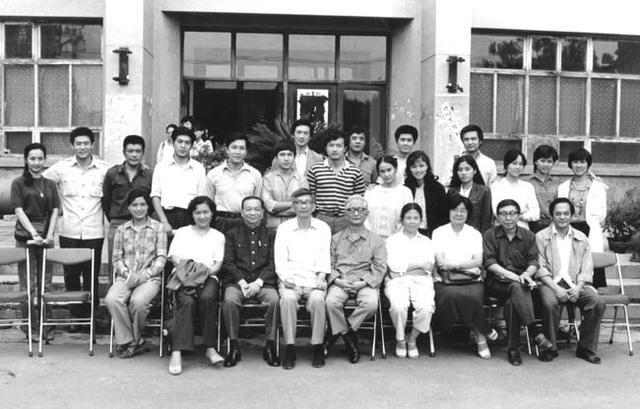 崔新琴:赵薇黄晓明引路人也是大明星 主演《百